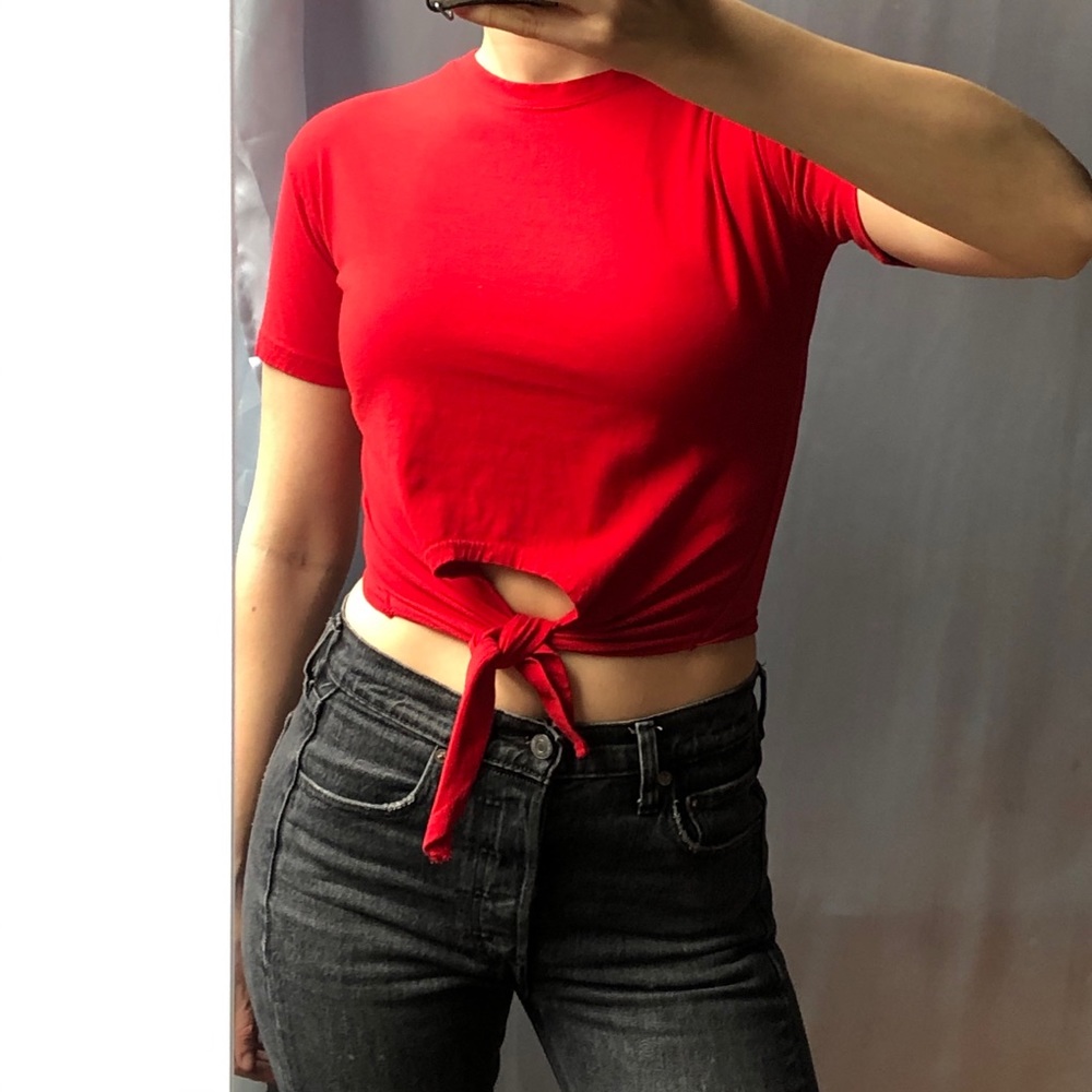 Red crop top front tie baby doll tee shirt
